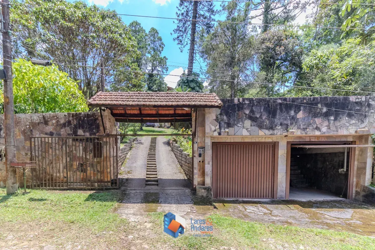 Imagem Casa para venda em Chácara Santo Hubertus com 4 quartos, 277m²
