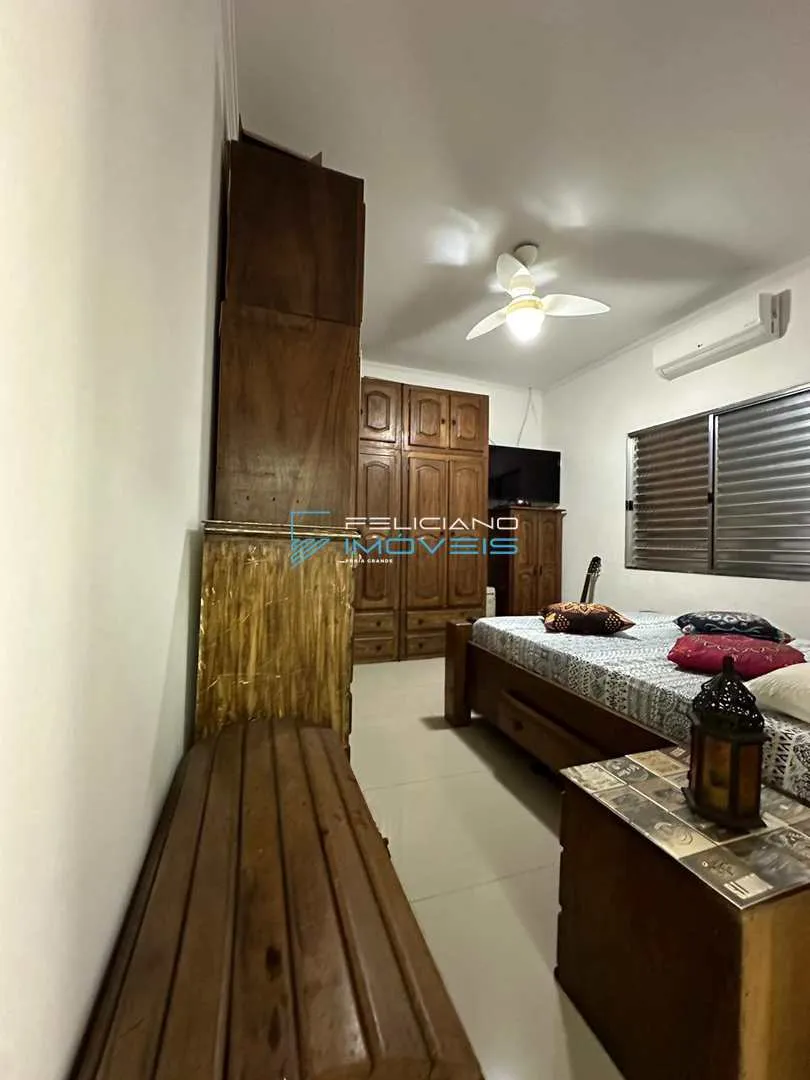 Imagem Casa com 2 quartos, Guilhermina, Praia Grande - R$ 600 mil, Cod: 4113