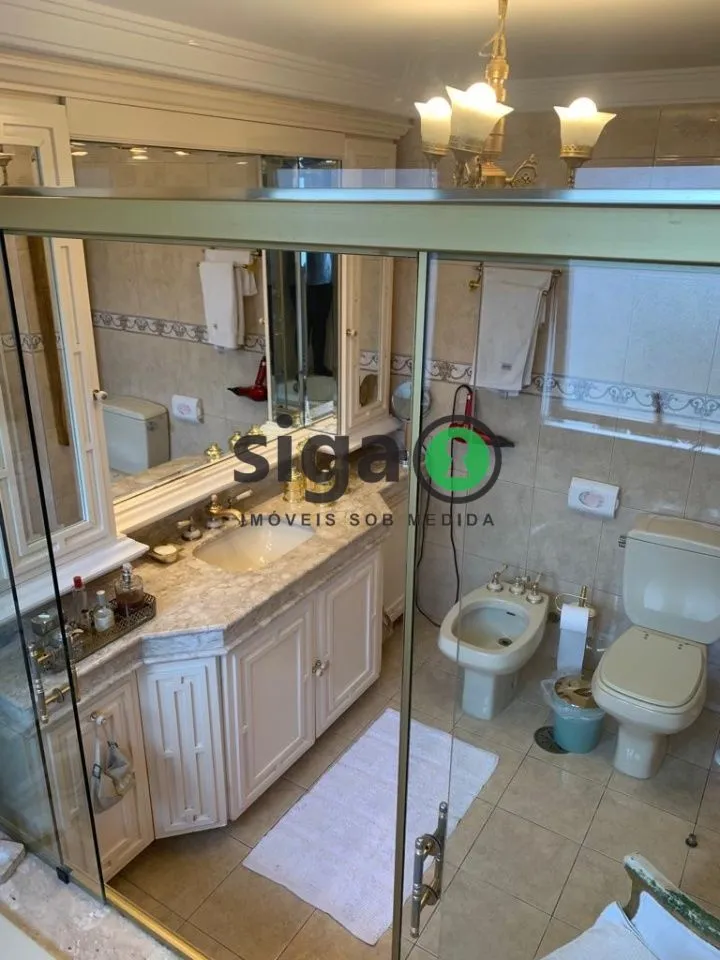 Imagem VENDE no Morumbi, na Vila Suzana, Apartamento de 3 suítes, 3 Vagas e Depósito