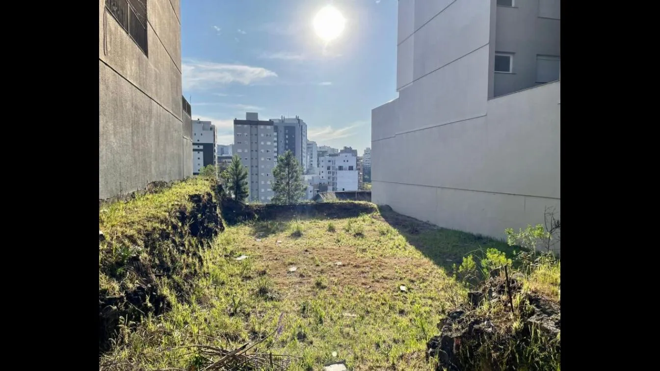 Foto do imóvel Terreno à venda em Caxias do Sul, Sanvitto, 405m2