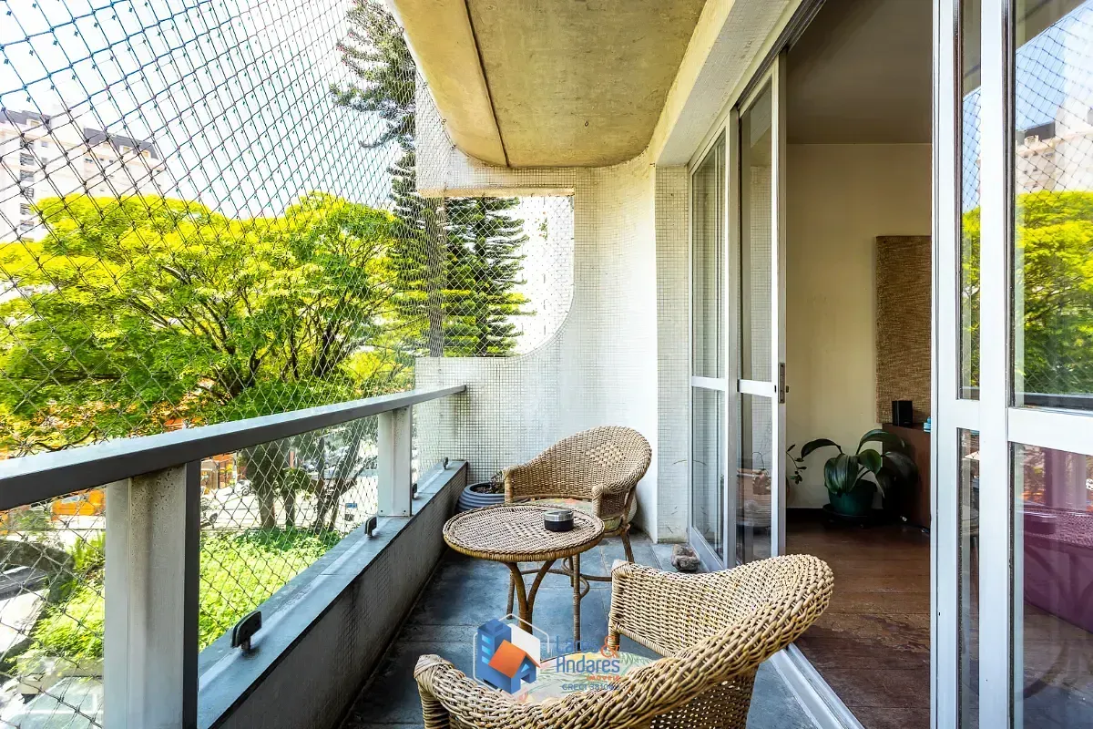 Imagem Apartamento para venda em Campo Belo com 3 quartos, sendo 1 suíte, 192m²