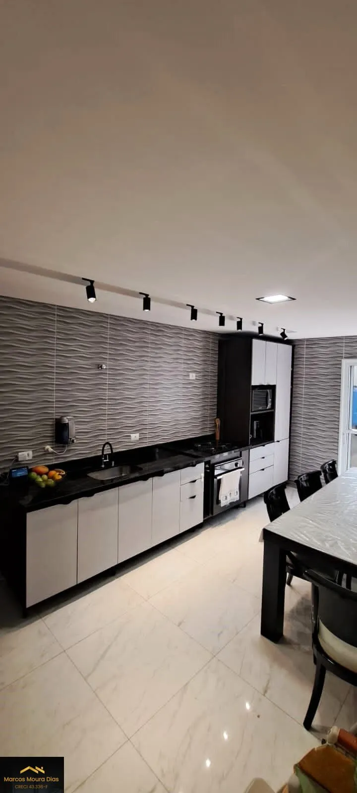 Imagem Casa Sobrado na Vila Polopoli ( Butantã) com 2 Suítes com AR CONDICIONADO e 2 Vagas de Garagem