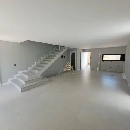 Imagem Sobrado à venda, 200 m² por R$ 2.550.000,00 - Ariribá - Balneário Camboriú/SC