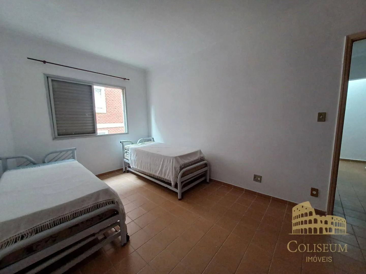 Imagem Apartamento com 2 dormitórios à venda, 76 m² por R$ 360.000,00 - Aviação - Praia Grande/SP