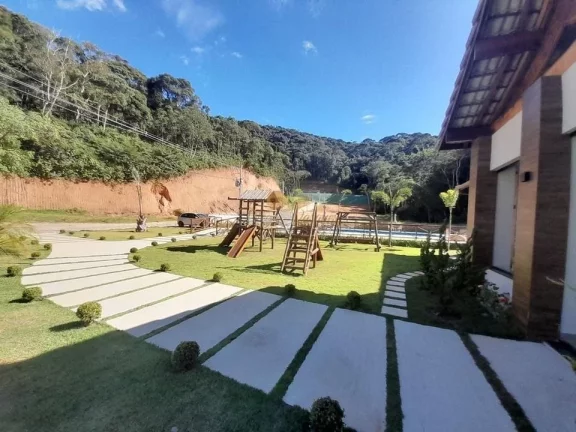 Imagem Terreno em Condomínio para Venda em Teresópolis / RJ no bairro Prata