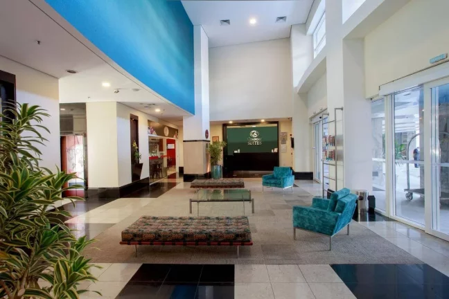 Imagem Flat disponível para venda no Comfort Suites Alphaville, com 50m², 1 dormitório e 1 vaga de garagem