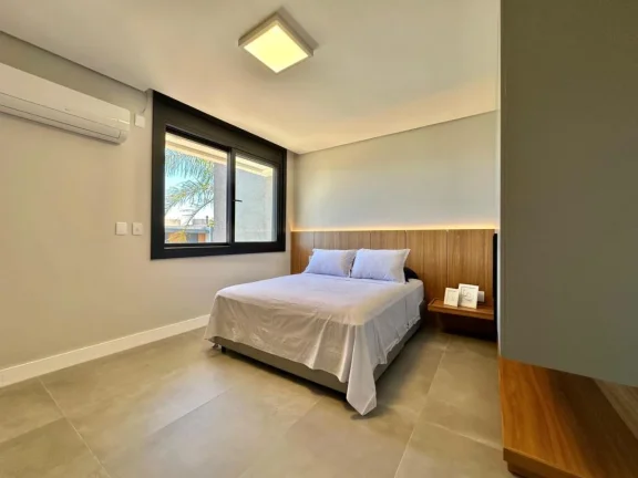 Imagem Casa em Condominio 4 Dormitórios - Bairro Parque Antartica