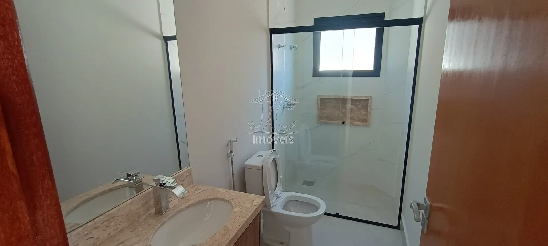 Imagem Casa com 3 suítes à venda no Condomínio Vita Verdi em Valinhos