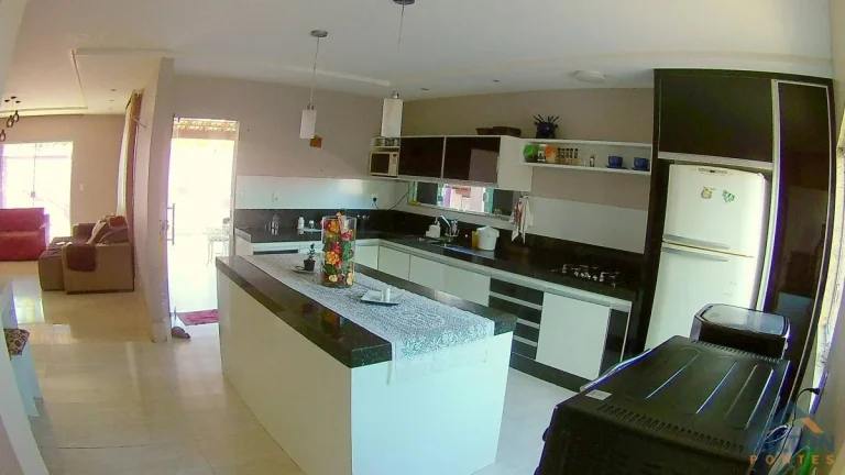Imagem Casa Duplex com 3 Suítes à Venda em Praia de Santa Mônica - Guarapari/ES