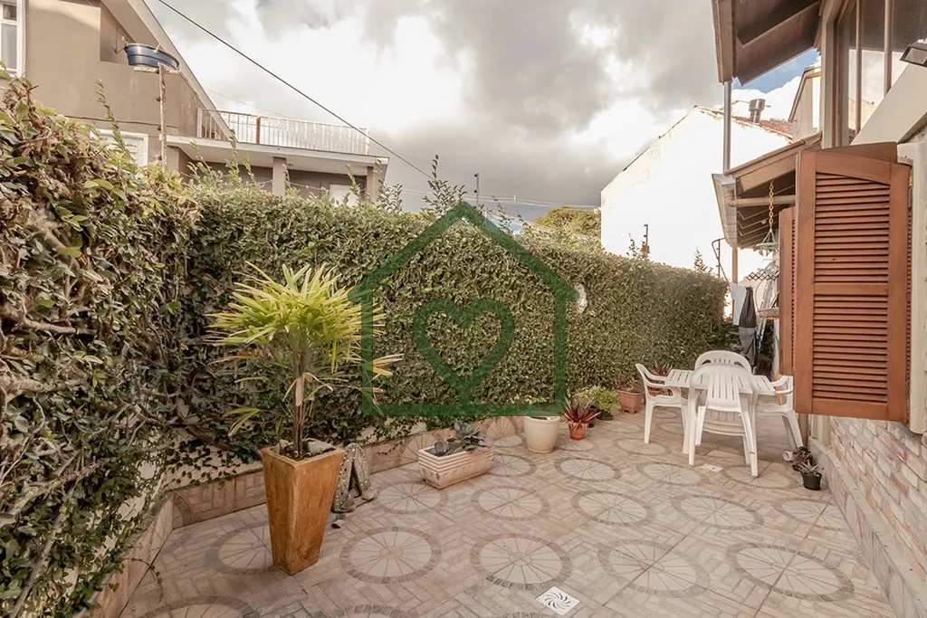 Imagem Descubra a sua nova residência de luxo nesta incrível casa à venda em Passo D'Areia, Porto Alegre...