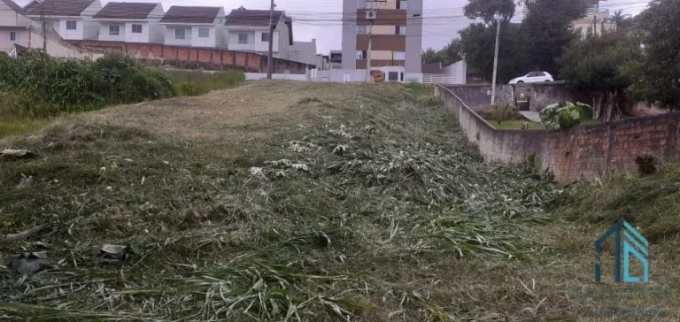 Imagem (PERMUTA) Terreno em ótima localização próximo a Bancos e comércio no Tingui/Bacacheri em Curitiba PR