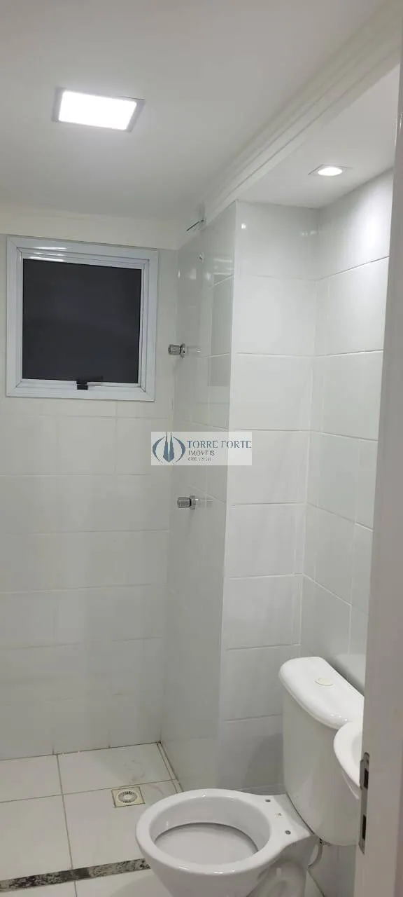 Imagem Lindo apartamento amplo 2 dormitórios, 1 vaga rotativa , varanda .