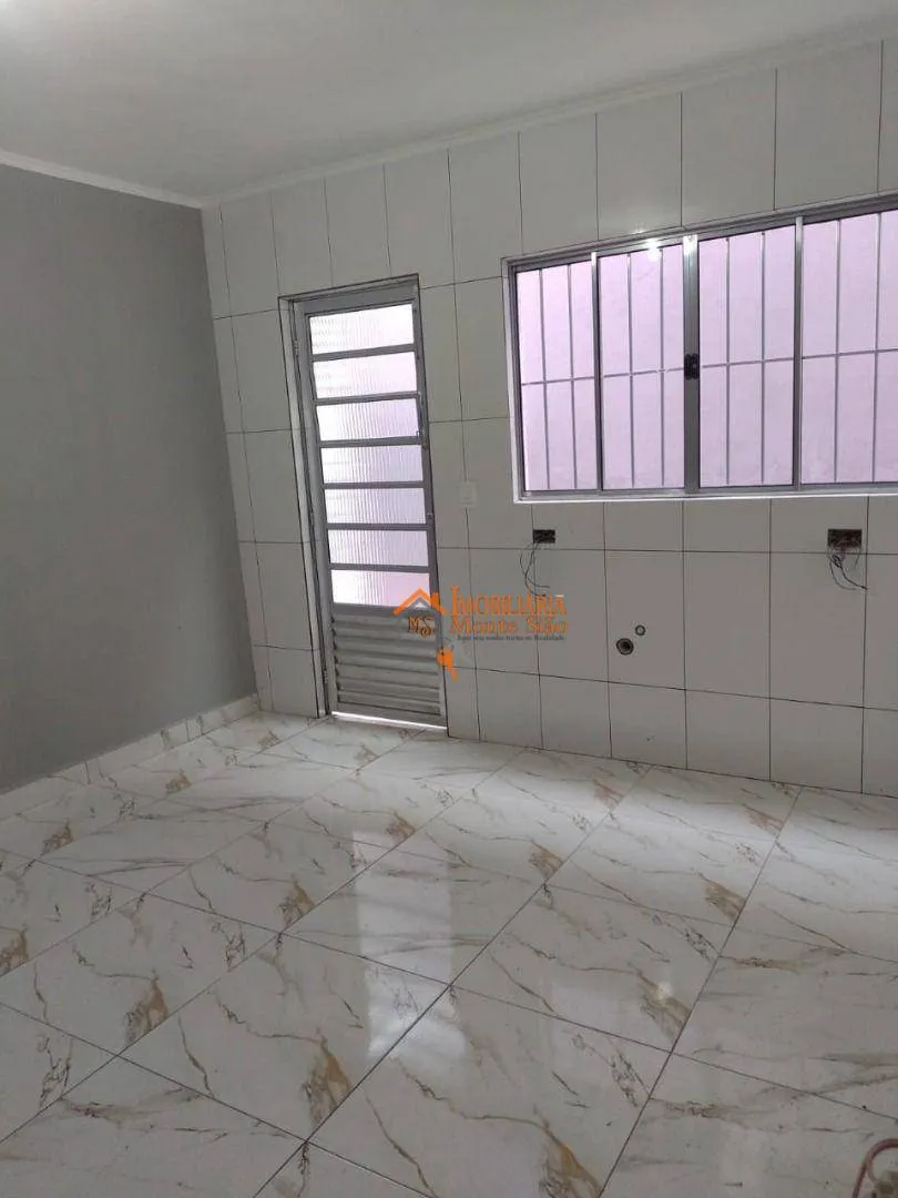 Imagem Sobrado com 2 dormitórios à venda, 100 m² por R$ 250.000,00 - Parque Mikail - Guarulhos/SP