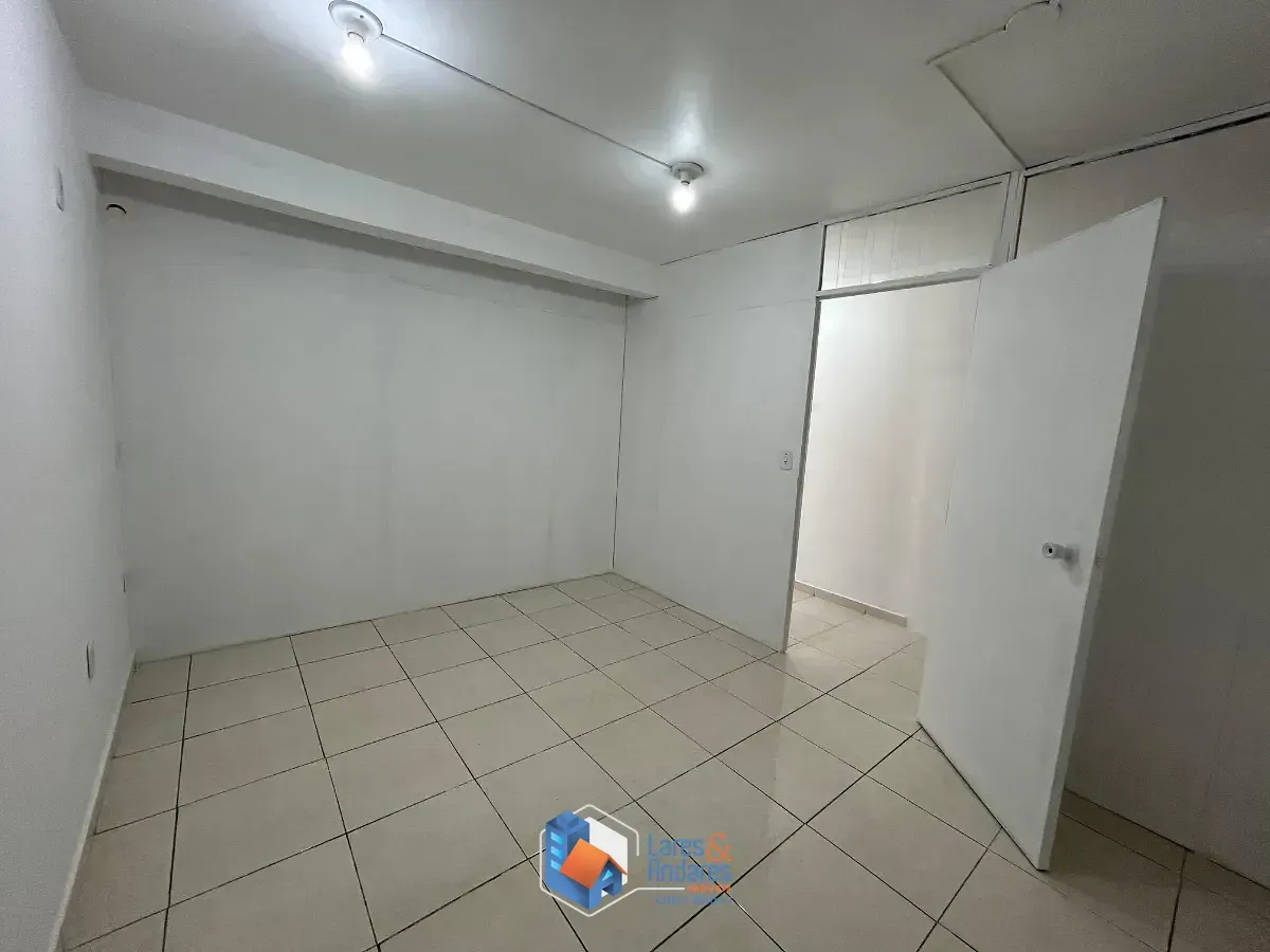 Imagem Loja de rua para venda em São Mateus, 570m²