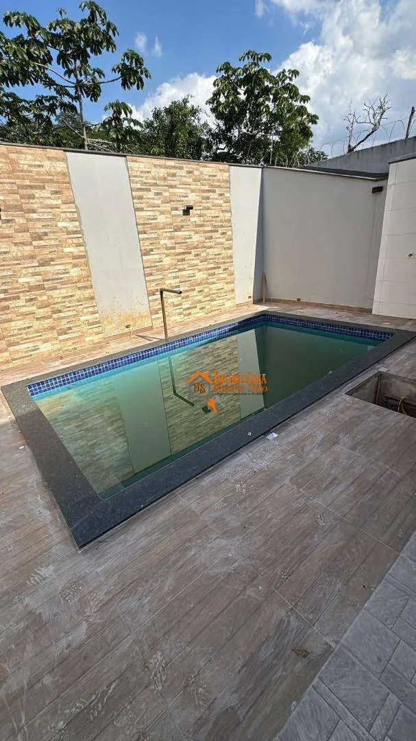 Imagem Sobrado com 3 dormitórios à venda, 100 m² por R$ 990.000,00 - Carmela III - Guarulhos/SP