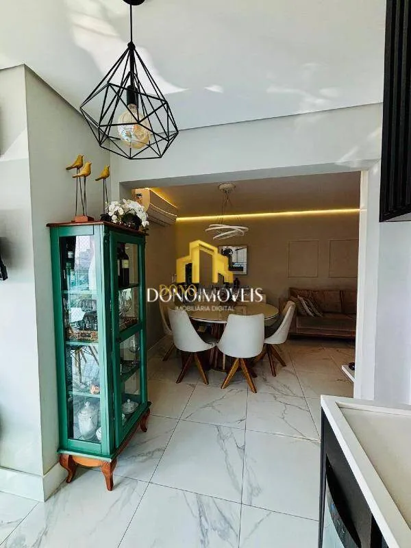 Imagem Apartamento 96 m² | 3 Dorms (1 Suíte) | 2 Vagas | Depósito