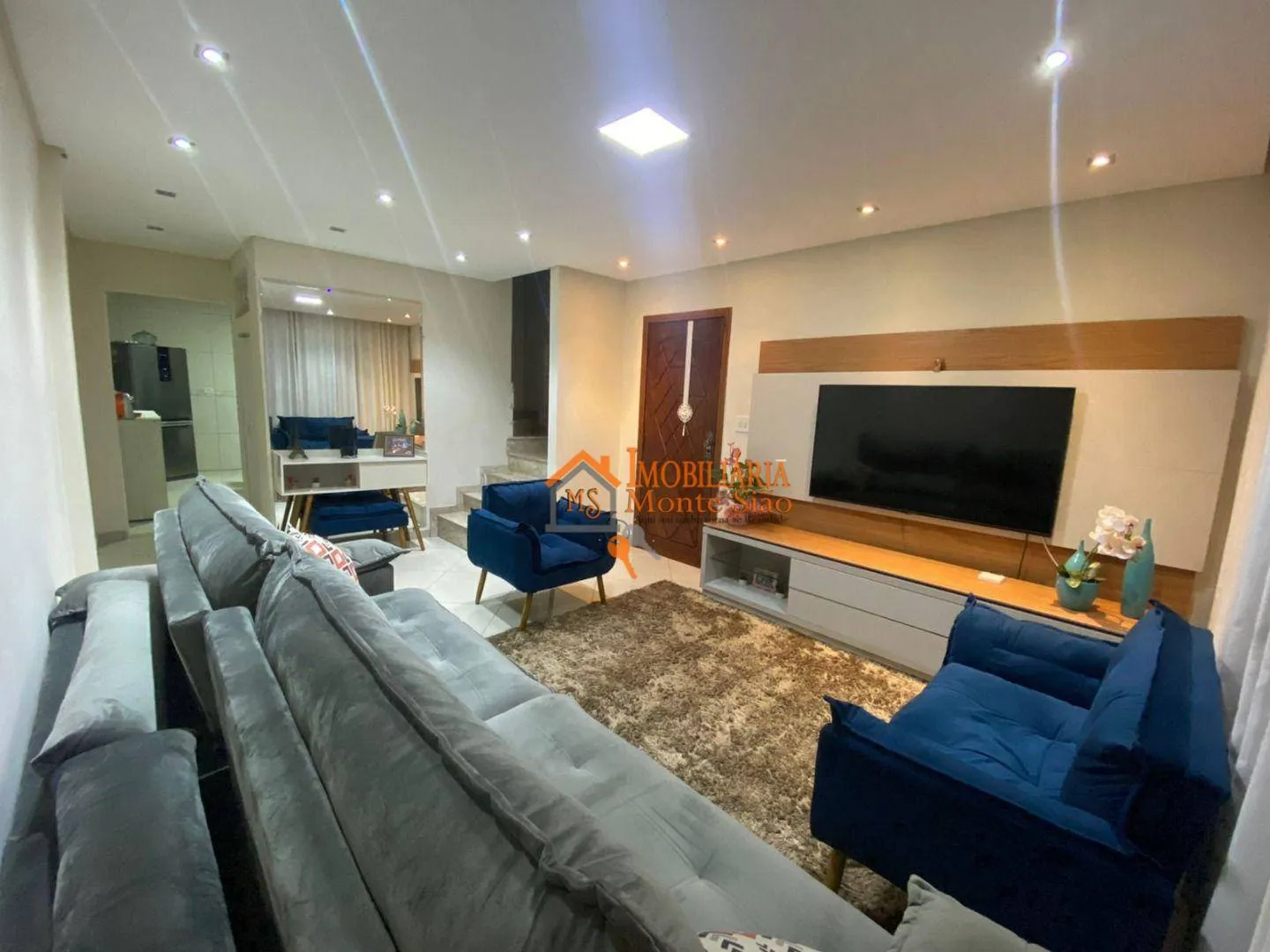 Imagem Sobrado com 3 dormitórios à venda, 292 m² por R$ 700.000,00 - Jardim do Papai - Guarulhos/SP