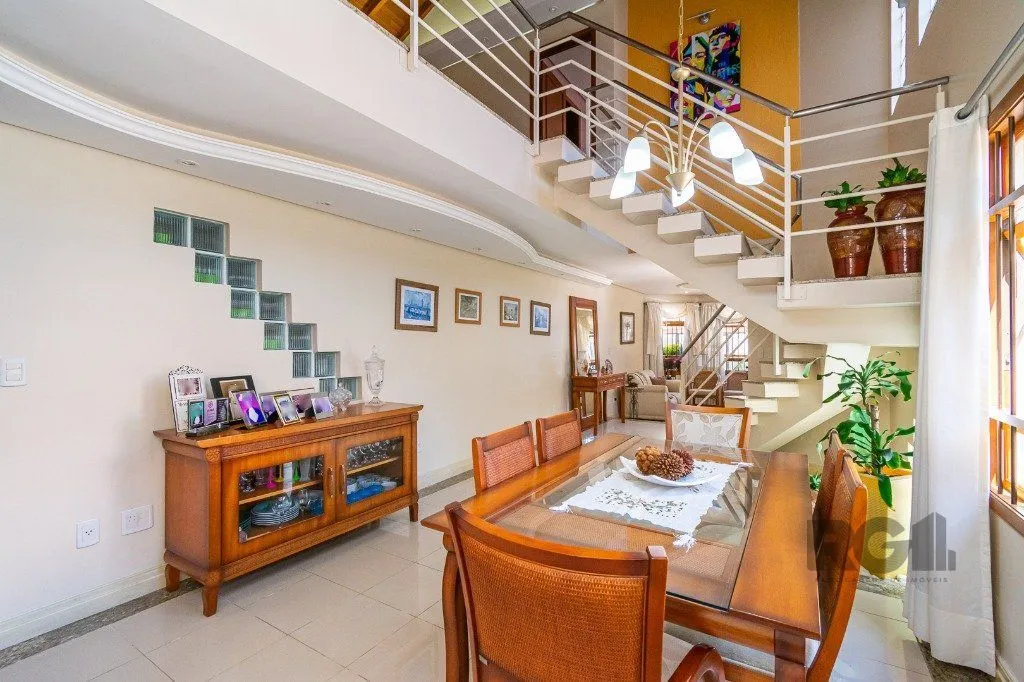 Imagem Casa em condominio no Sarandi de 3 dormitórios 2 vagas e infra