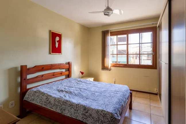 Imagem Apartamento com 2 Quartos à Venda, 67 m² em Centro - Santa Maria
