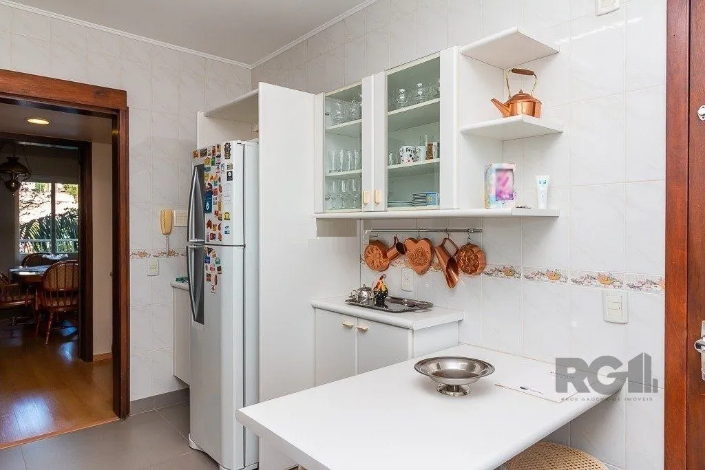 Imagem Vende-se amplo apartamento 3 quartos c/ suíte, 2 vagas, living com sacada e vista - 139m² - Auxiliadora