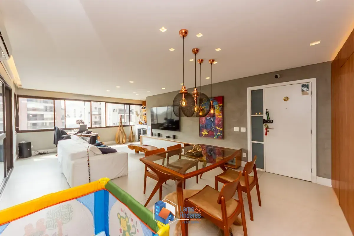 Imagem Apartamento para venda em Moema com 4 quartos, sendo 3 suítes, 162m²
