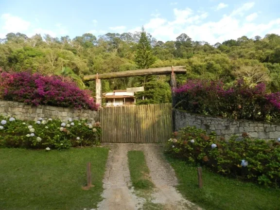 Imagem Chácara em Jundiaí, junto a serra do Japi, com piscina, poço artesiano e extensa área de mata nativa.
