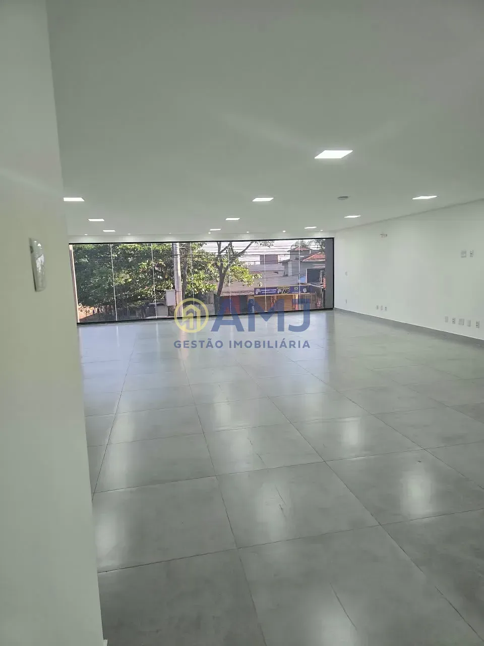Imagem Sala Comercial para Locação - Galeria CICON | Jardim Atlântico