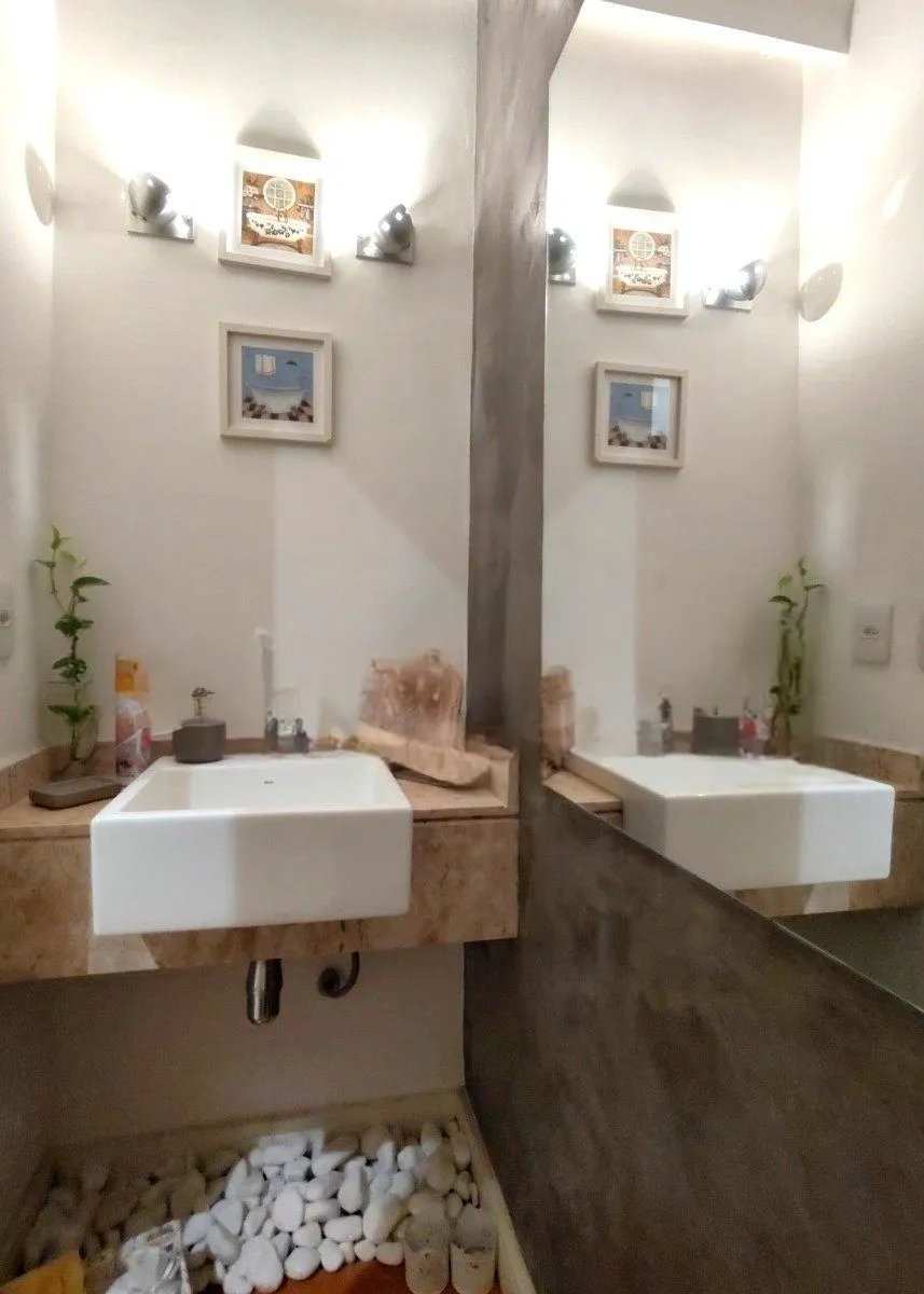 Imagem Casa com 4 dormitórios, espaço gourmet e terraço na Zona Norte de Porto Alegre