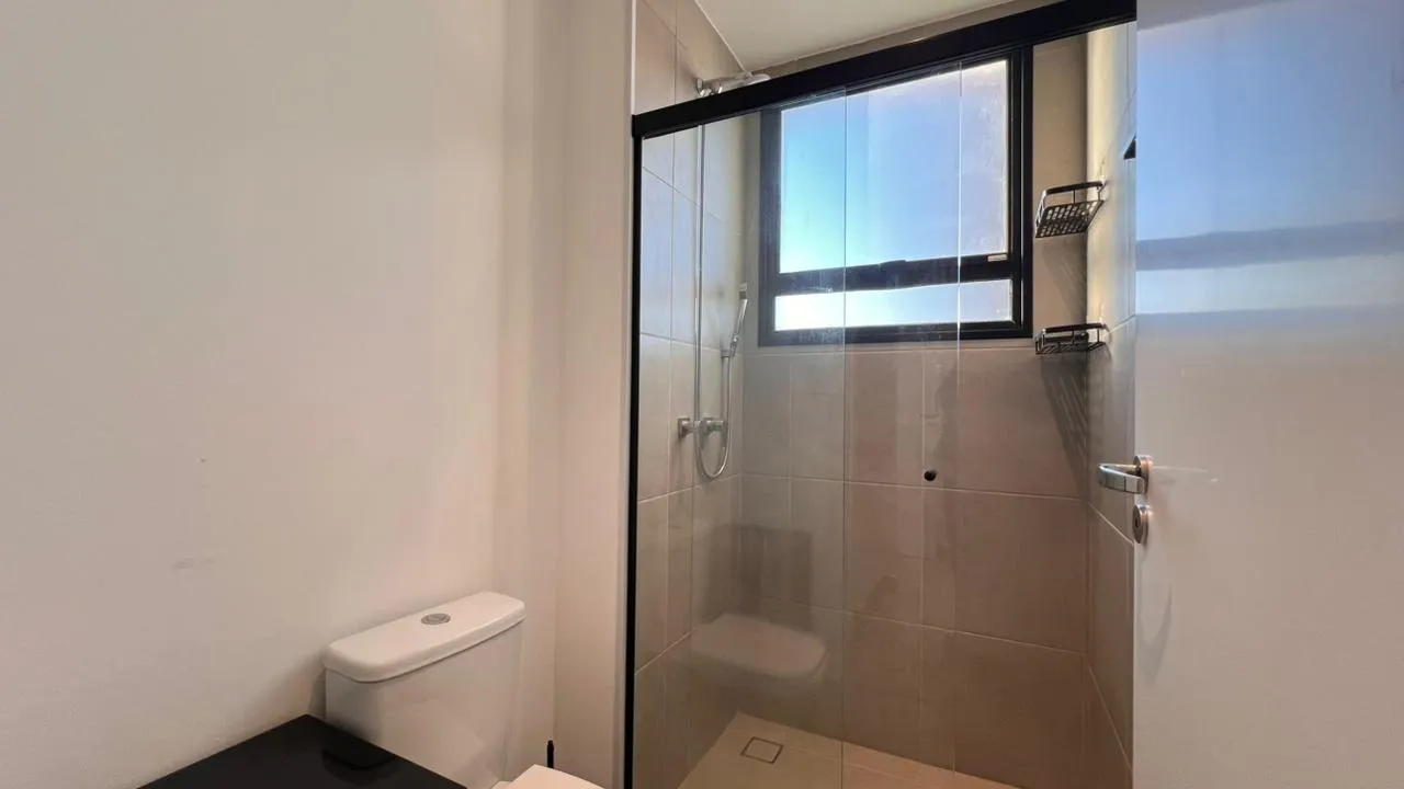 Imagem Apartamento Moderno de 67 m² com Suíte, Sacada Gourmet, Vista para o Pôr do Sol e 2 Vagas no Biarritz Campolim