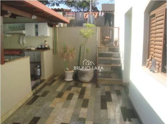 Imagem Casa à venda em Igarapé.