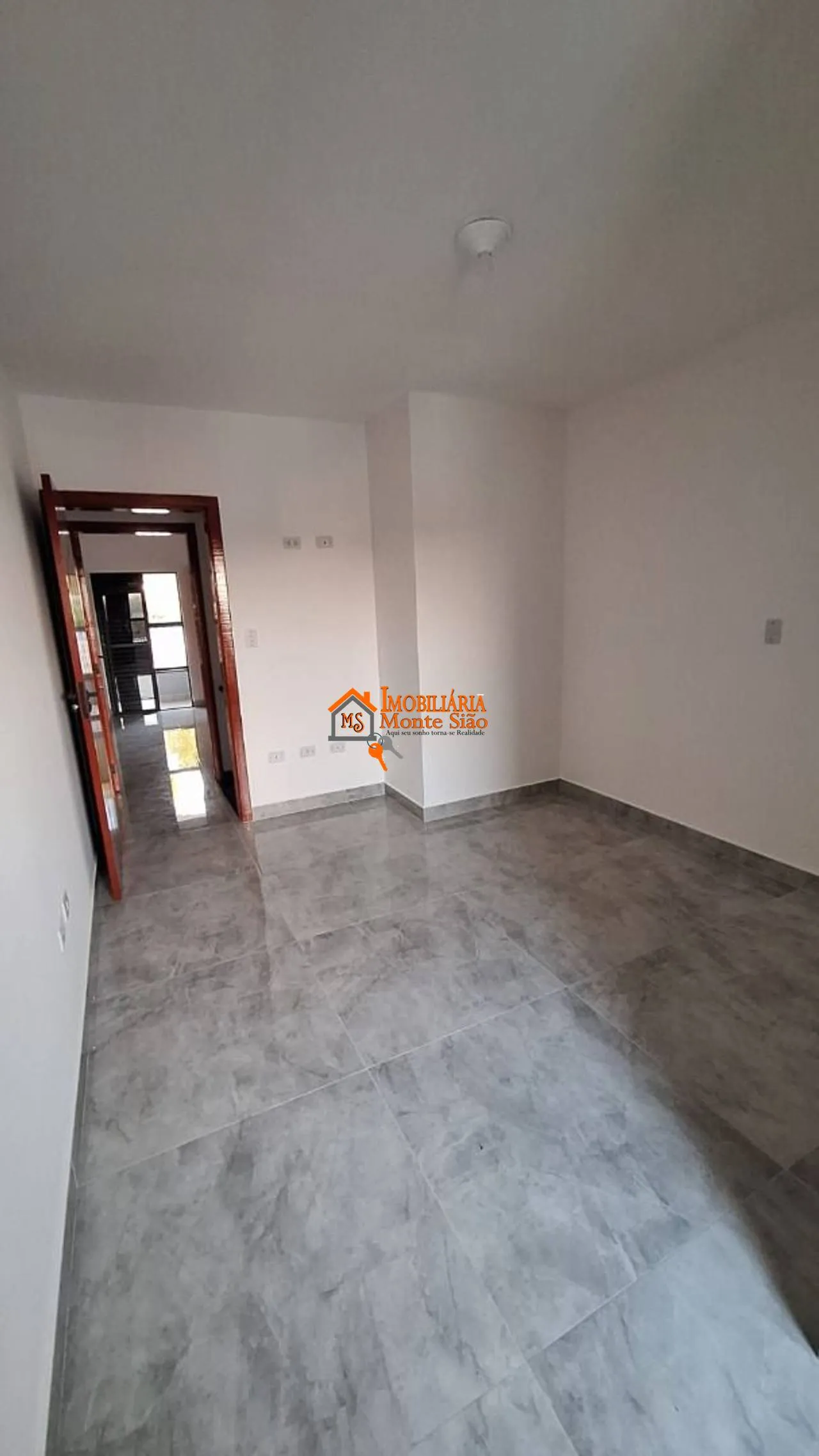Imagem Sobrado com 2 dormitórios à venda, 92 m² por R$ 450.000,00 - Jardim Rio Negro - Itaquaquecetuba/SP