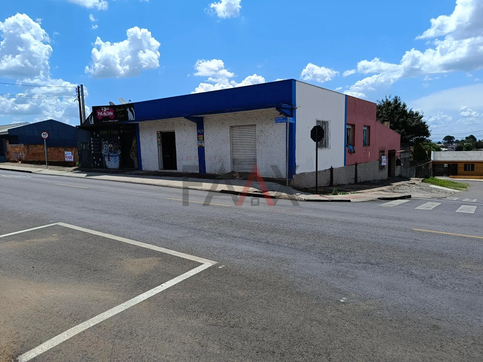 Foto do imóvel Casa com 3 salas comerciais à venda, Próximo a Paróquia Santana, SANTANA, GUARAPUAVA - PR
