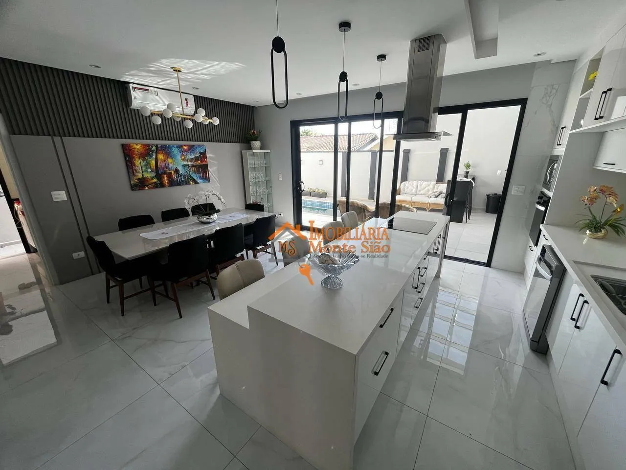 Imagem Sobrado com 4 dormitórios à venda, 210 m² por R$ 3.500.000,00 - Parque Renato Maia - Guarulhos/SP