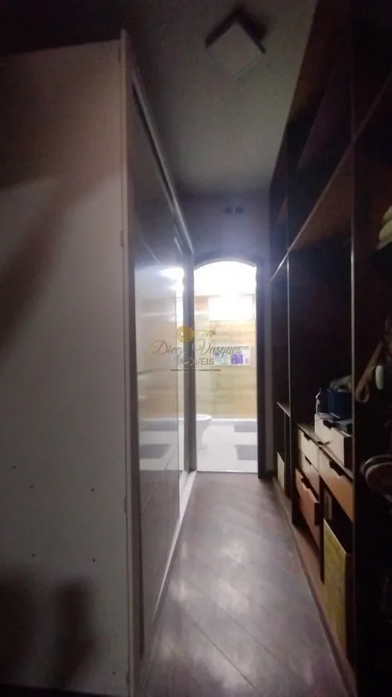 Imagem Casa em Condomínio para Venda em Teresópolis / RJ no bairro Alto