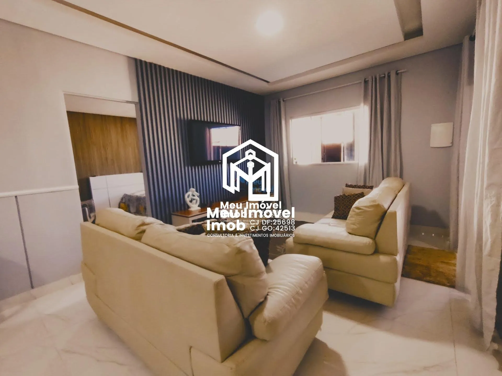 Imagem Casa 3 Quartos 3 Suítes 1 Vaga 135m² Área de Serviço