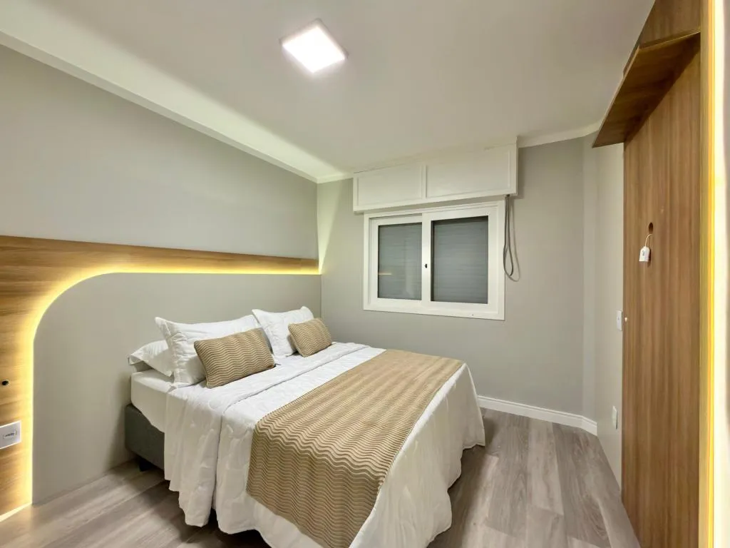 Imagem Apartamento 3 Dormitórios - Bairro Zona Nova