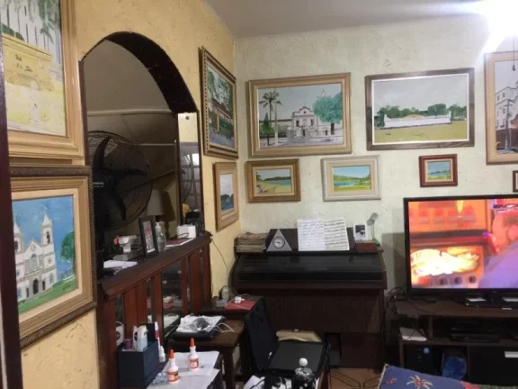 Imagem CASA COM 5 DORMITÓRIOS À VENDA, 347 M² POR R$ 1.100.000,00 - ENCRUZILHADA - SANTOS/SP