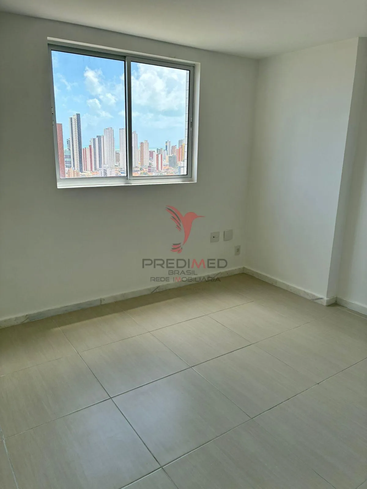Imagem Apartamento com 3 Quartos , sendo 2 Suites, 2 Vagas de Garagem no Brisamar, João Pessoa