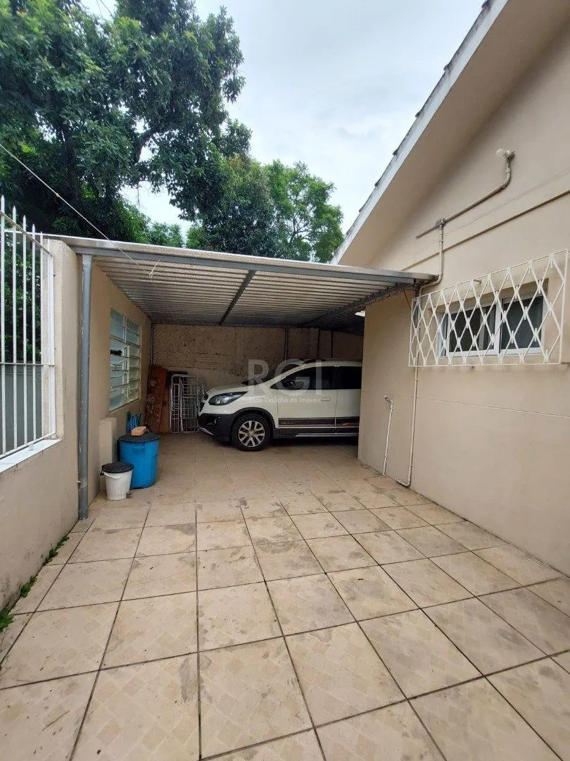 Imagem Casa para Venda - 184m², 3 dormitórios, sendo 1 suites, 4 vagas - Cristal