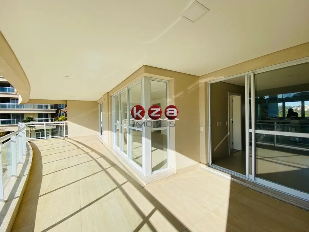 Imagem Apartamento de Luxo com 245 metros a venda, 4 suítes e 4 vagas de garagem no Condomínio Signature em Valinhos