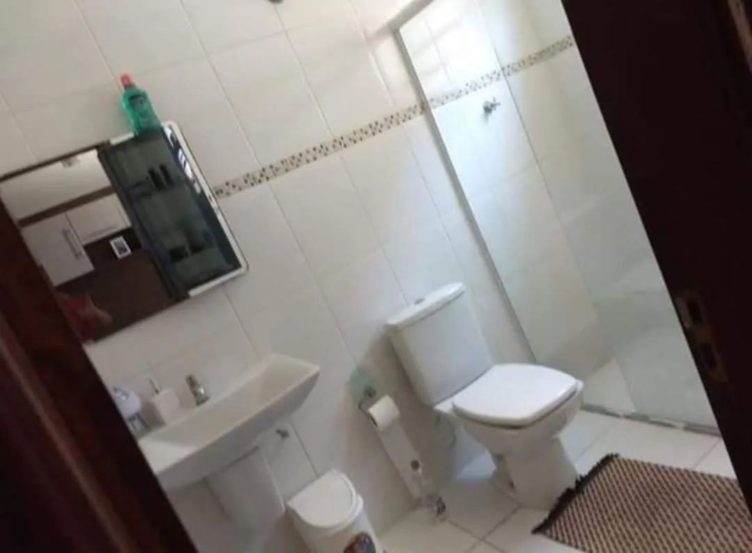 Imagem Casa à venda 3 Quartos, 1 Suite, 2 Vagas, 200M², Jardim Rosely, Pindamonhangaba - SP