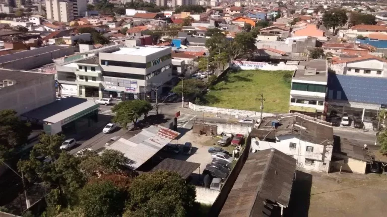 Imagem Terreno comercial à venda, Centro, Suzano, rua general Francisco Glicério, ao lado da Caixa Econômica Federal.