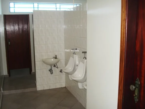 Imagem Galpão com 1130m2 em Atibaia.