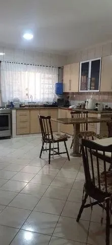 Imagem Casa para Locação 4 Quartos, 1 Suite, 4 Vagas, 350M², Parque São Cristóvão, Taubaté - SP