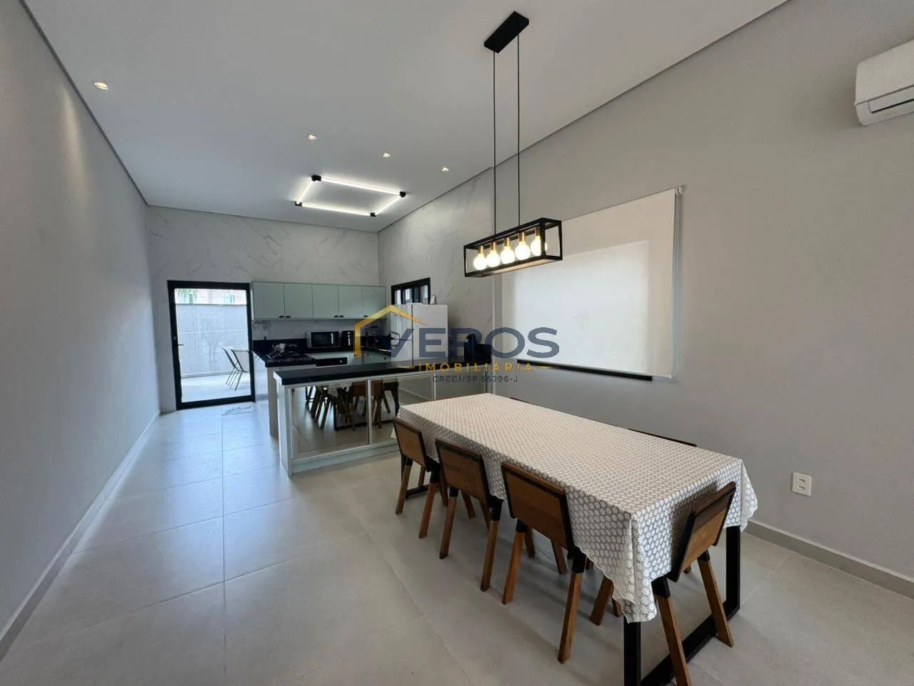 Imagem Casa á venda no Portal Patrimonium Massaguaçu com piscina Caraguatatuba