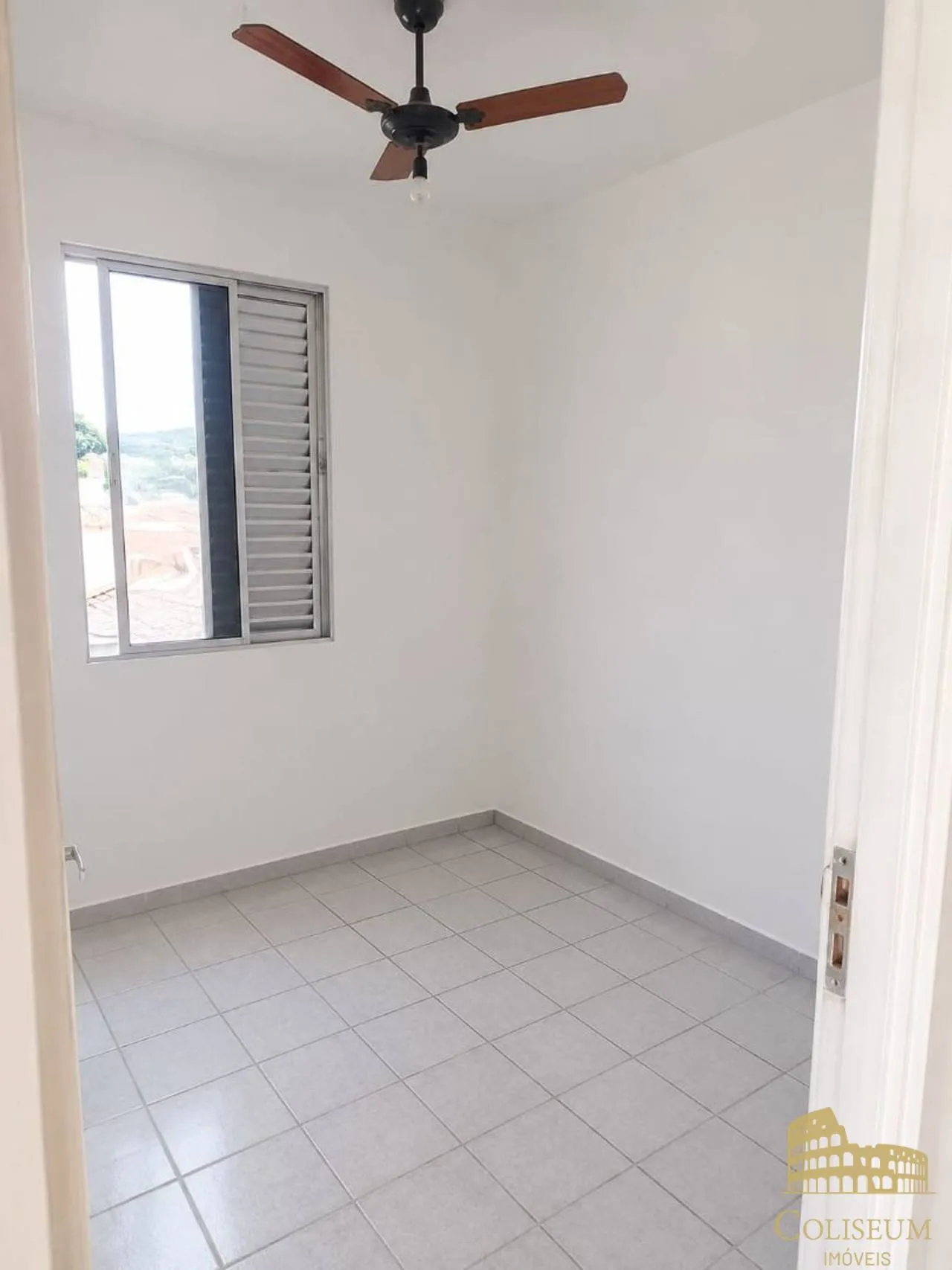 Imagem Apartamento com 2 dormitórios à venda, 54 m² por R$ 235.000,00 - Canto do Forte - Praia Grande/SP