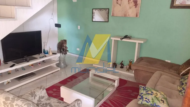 Imagem Sobrado mobiliado para locação no Jardim Stella, Conforto e espaço