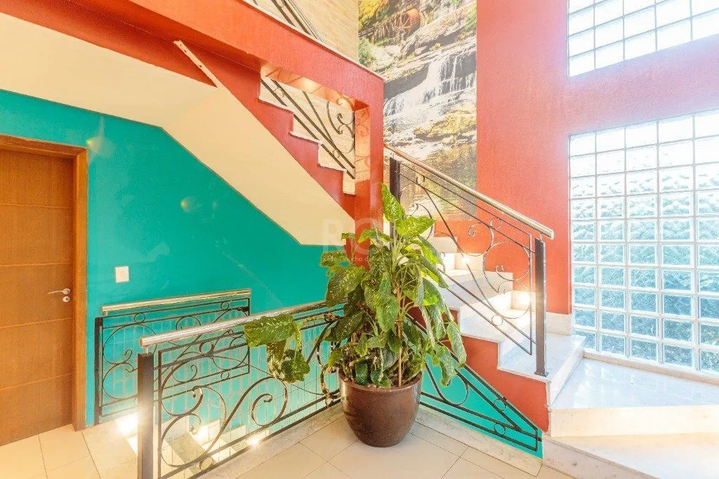 Imagem Casa de 498m², bairro Teresópolis
