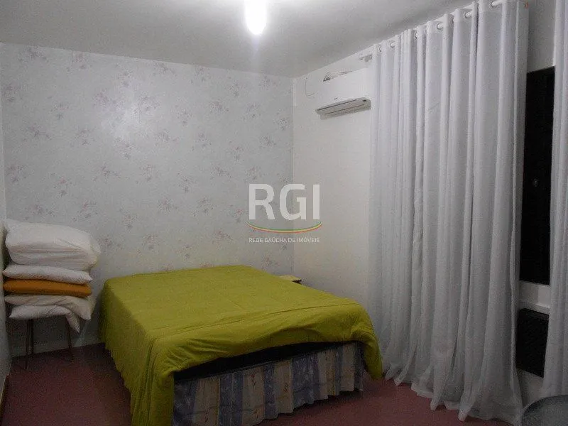 Imagem Casa para Venda - 430m², 3 dormitórios, sendo 1 suites, 2 vagas - Vila Nova