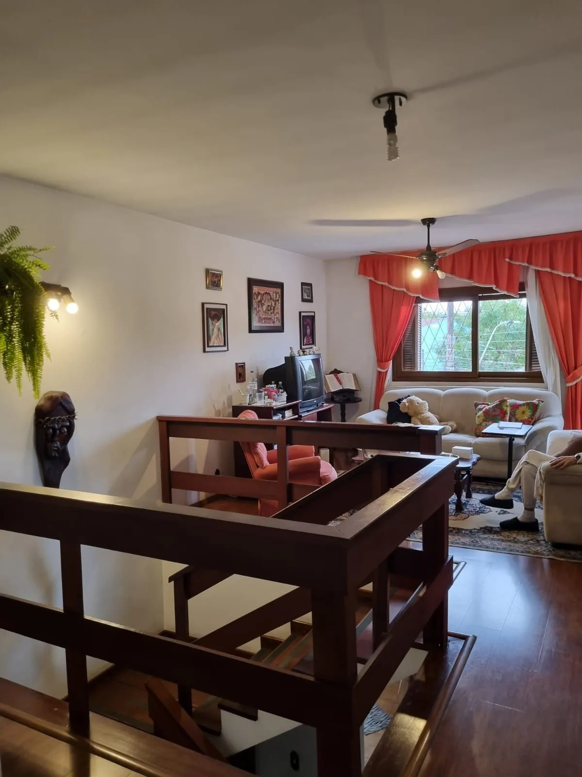 Imagem Casa / Sobrado bem grande 266 m² - Vila João Pessoa - Porto Alegre - Preço bem atrativo